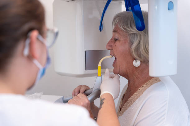 Best Emergency Tooth Extraction in Kentfield, CA